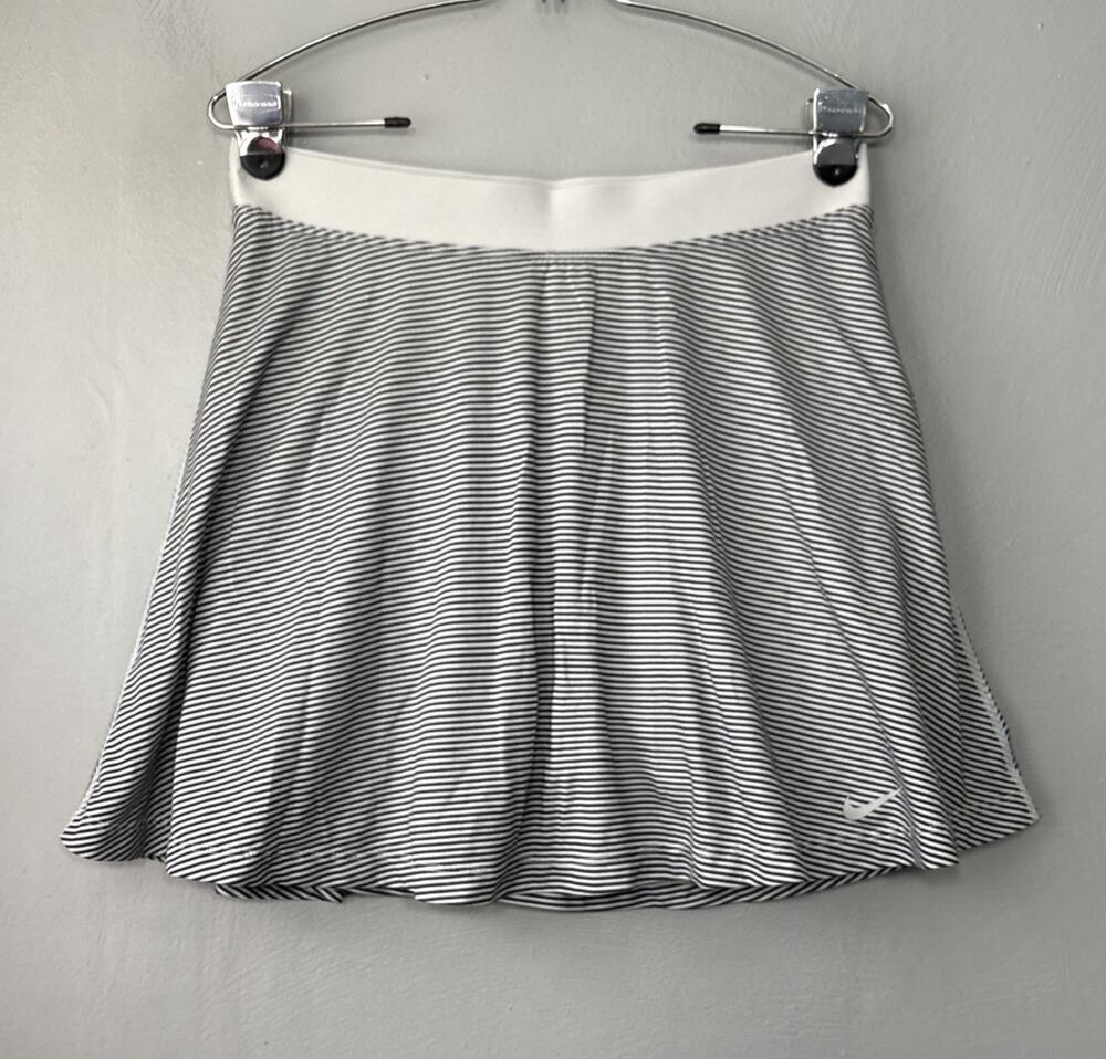 Nike Dri Fit Skort Size LT Tall Striped Skirt Golf Tennis Sporty Athletic Active